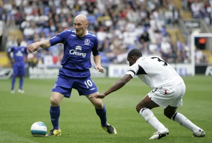 Framed Print : Thomas Gravesen in Action: Everton vs. Bolton Wanderers, Premier League 07-08 Framed Print : Thomas Gravesen in Action: Everton vs. Bolton Wanderers, Premier League 07-08