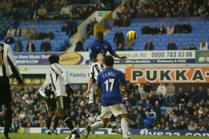 Framed Print : Thrilling Header: Yobo Scores for Everton Against Newcastle