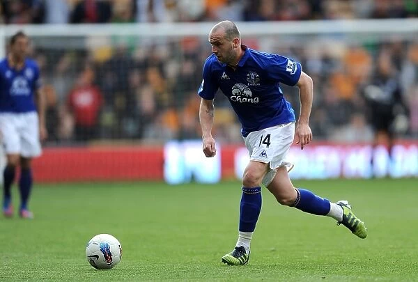 Thrilling McFadden Strike: Everton's Premier League Victory over Wolverhampton Wanderers (06.05.2012)