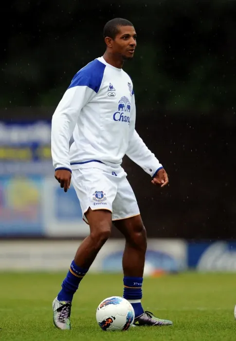 Framed Print : Thrilling Pre-Season Clash: Jermaine Beckford in Action for Everton at Bury (15 July 2011) Framed Print : Thrilling Pre-Season Clash: Jermaine Beckford in Action for Everton at Bury (15 July 2011)