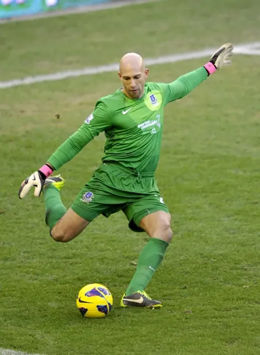 Framed Print : Thrilling Stalemate: Tim Howard's Heroic Performance - Everton 3-3 Aston Villa (Barclays Premier League, 02-02-2013) Framed Print : Thrilling Stalemate: Tim Howard's Heroic Performance - Everton 3-3 Aston Villa (Barclays Premier League, 02-02-2013)