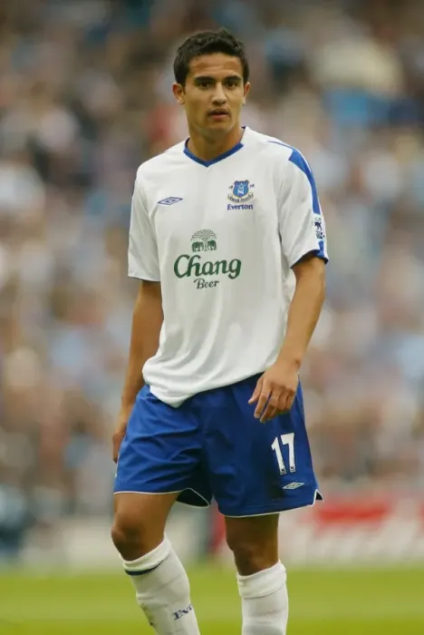 Framed Print : Tim Cahill in Action for Everton vs Manchester City, Barclays Premiership 2004 Framed Print : Tim Cahill in Action for Everton vs Manchester City, Barclays Premiership 2004