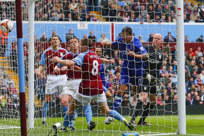 Framed Print : Tim Cahill Scores Everton's Second Goal Against Aston Villa (12 / 4 / 09) Framed Print : Tim Cahill Scores Everton's Second Goal Against Aston Villa (12 / 4 / 09)