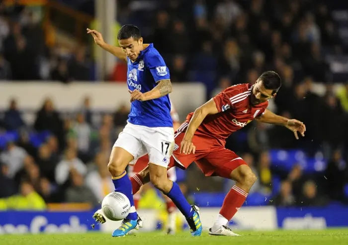 Framed Print : Tim Cahill vs. Paul Scharner: Clash at Goodison Park - Everton vs. West Bromwich Albion, Carling Cup Round 3 (21 September 2011) Framed Print : Tim Cahill vs. Paul Scharner: Clash at Goodison Park - Everton vs. West Bromwich Albion, Carling Cup Round 3 (21 September 2011)