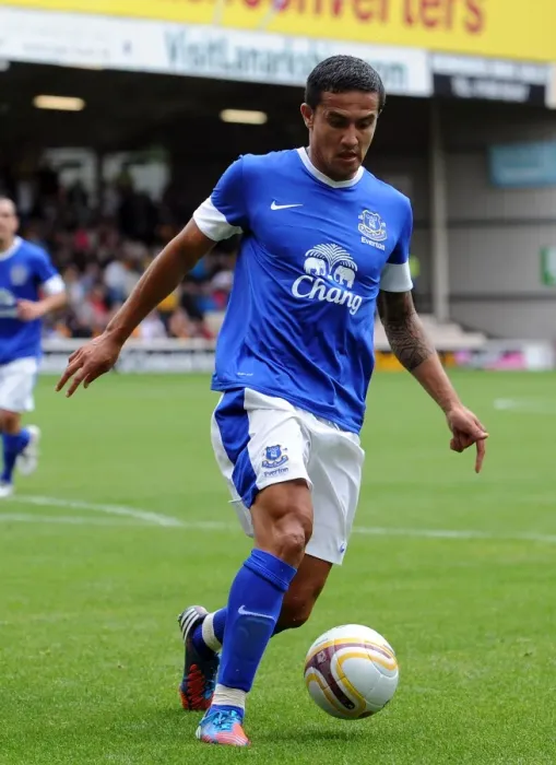 Framed Print : Tim Cahill's Determined Battle: Everton's Pre-Season Victory over Motherwell at Fir Park Framed Print : Tim Cahill's Determined Battle: Everton's Pre-Season Victory over Motherwell at Fir Park