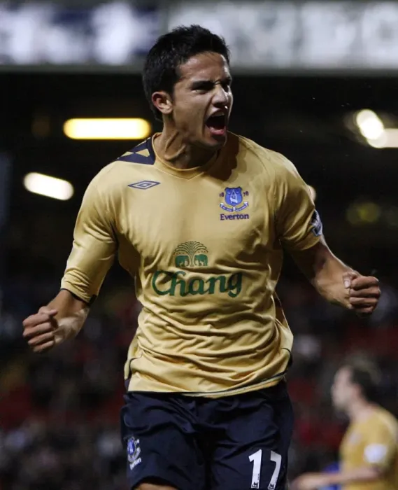 Framed Print : Tim Cahill's Dramatic Equalizer: Blackburn Rovers vs. Everton, FA Barclays Premiership, 2006 Framed Print : Tim Cahill's Dramatic Equalizer: Blackburn Rovers vs. Everton, FA Barclays Premiership, 2006