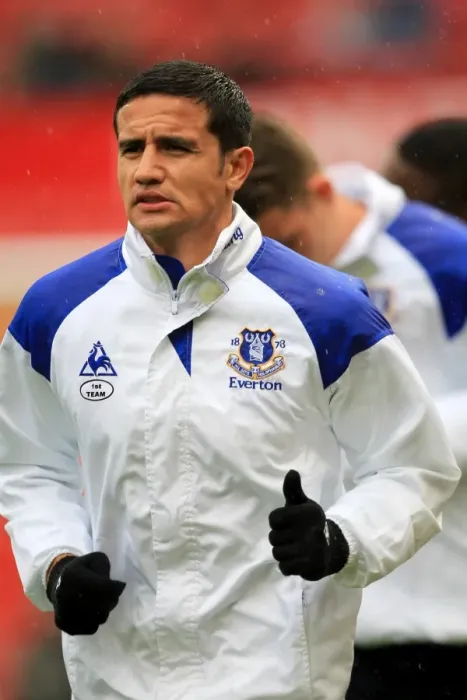 Framed Print : Tim Cahill's Thrilling Goal: Everton's Epic Comeback at Old Trafford (22 April 2012, Barclays Premier League vs. Manchester United)