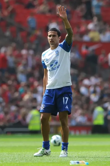 Framed Print : Tim Cahill's Thrilling Goal: Everton's Upset at Manchester United, Barclays Premier League (23 April 2011) Framed Print : Tim Cahill's Thrilling Goal: Everton's Upset at Manchester United, Barclays Premier League (23 April 2011)