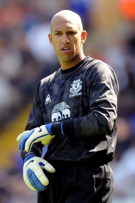 Framed Print : Tim Howard in Action: Everton vs Birmingham City (30 July 2011)