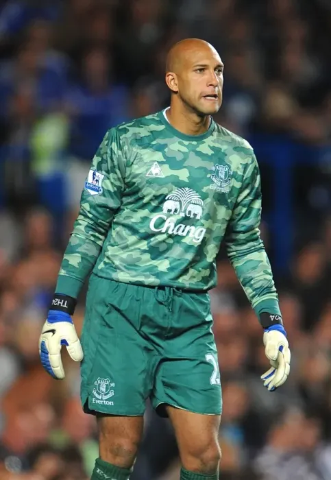 Framed Print : Tim Howard in Action: Everton vs. Chelsea, Barclays Premier League (15 October 2011, Stamford Bridge) Framed Print : Tim Howard in Action: Everton vs. Chelsea, Barclays Premier League (15 October 2011, Stamford Bridge)