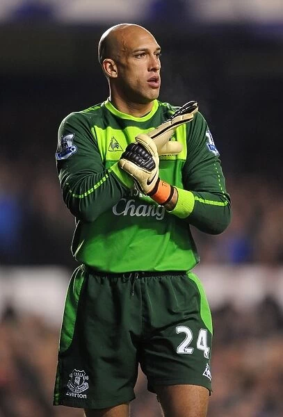 Tim Howard in Action: Everton vs. Reading, FA Cup Fifth Round at Goodison Park (01 March 2011)