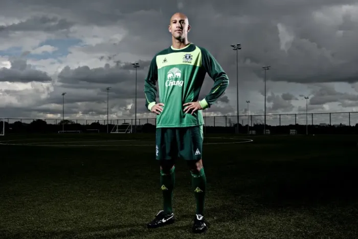 Framed Print : Tim Howard: Everton's Unyielding Guardian Framed Print : Tim Howard: Everton's Unyielding Guardian
