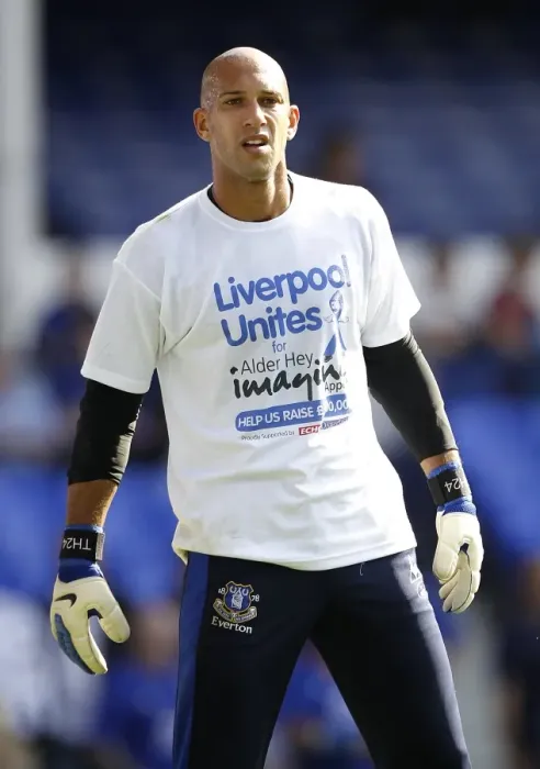 Framed Print : Tim Howard's Showdown at Goodison Park: Everton vs. Liverpool, Barclays Premier League (1 October 2011) Framed Print : Tim Howard's Showdown at Goodison Park: Everton vs. Liverpool, Barclays Premier League (1 October 2011)