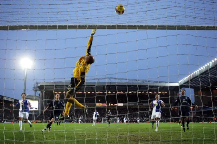 Framed Print : Tim Howard's Spectacular Save: Everton vs. Blackburn Rovers, Barclays Premier League, Ewood Park