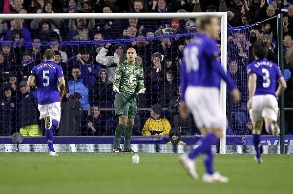 Tim Howard's Surprise Goal: Everton's Unforgettable Victory Over Bolton Wanderers (04 January 2012)