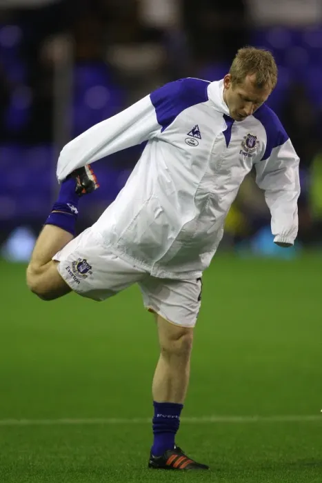 Framed Print : Tony Hibbert in Action: Everton vs. Bolton Wanderers, Barclays Premier League (2012) Framed Print : Tony Hibbert in Action: Everton vs. Bolton Wanderers, Barclays Premier League (2012)