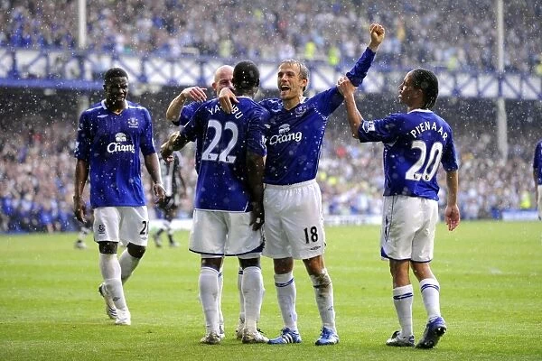 Yakubu's Hat-Trick: Everton Celebrates with Team Mates vs. Newcastle United (11 / 5 / 08)