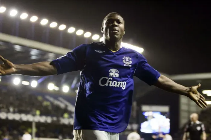 Framed Print : Yakubu's Hat-trick Glory: Everton vs Fulham, Barclays Premier League, 8 December 2007 Framed Print : Yakubu's Hat-trick Glory: Everton vs Fulham, Barclays Premier League, 8 December 2007