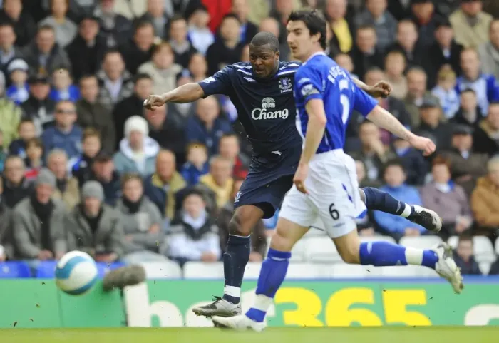 Framed Print : Yakubu's Thrilling Performance: Everton vs. Birmingham City (Barclays Premier League, 2007-08) Framed Print : Yakubu's Thrilling Performance: Everton vs. Birmingham City (Barclays Premier League, 2007-08)