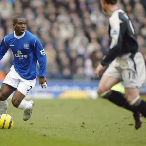 Season 04-05 Photo Mug Collection: Everton 0 Chelsea 1 12-02-05