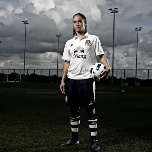 Agile Midfield Maestro: Steven Pienaar of Everton Football Club Agile Midfield Maestro: Steven Pienaar of Everton Football Club