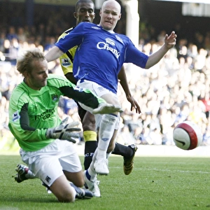 Andy Johnson vs Manchester City: Defeated in Mid-Air - Everton's Star Forward Outjumped