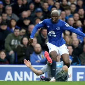 Arouna Kone vs Ryan Taylor Print