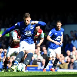 Barclays Premier League - Everton v Burnley - Goodison Park Barclays Premier League - Everton v Burnley - Goodison Park