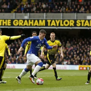 Barkley vs Jurado: Intense Battle for Ball Possession - Watford vs Everton, Barclays Premier League Barkley vs Jurado: Intense Battle for Ball Possession - Watford vs Everton, Barclays Premier League