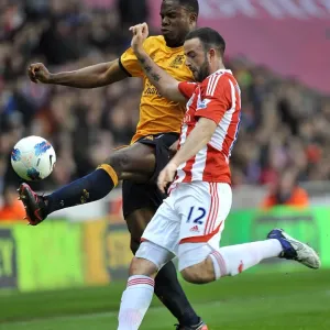 Battle for the Ball: Anichebe vs. Wilson - Everton vs. Stoke City Rivalry (01 May 2012) Battle for the Ball: Anichebe vs. Wilson - Everton vs. Stoke City Rivalry (01 May 2012)