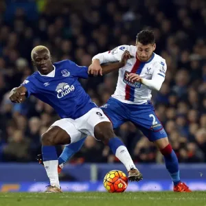 Battle for the Ball: Arouna Kone vs Joel Ward at Goodison Park