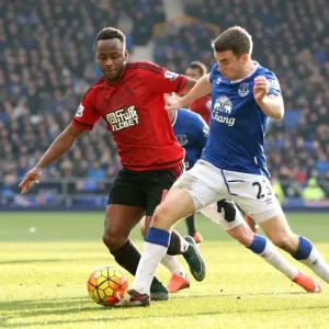 Battle for the Ball: Coleman vs Berahino - Everton vs West Bromwich Albion Battle for the Ball: Coleman vs Berahino - Everton vs West Bromwich Albion