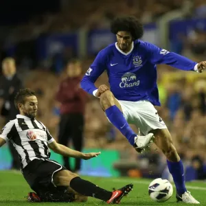 Battle for the Ball: Fellaini vs. Cabaye - Everton vs. Newcastle United Battle for the Ball: Fellaini vs. Cabaye - Everton vs. Newcastle United