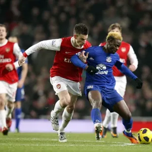 Battle for the Ball: Koscielny vs. Saha - Arsenal vs. Everton, Premier League Rivalry (February 2011) Battle for the Ball: Koscielny vs. Saha - Arsenal vs. Everton, Premier League Rivalry (February 2011)