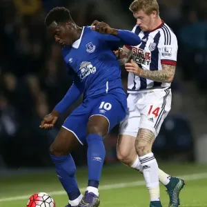 Battle for the Ball: Lukaku vs McClean - Everton vs West Bromwich Albion in Premier League Clash Battle for the Ball: Lukaku vs McClean - Everton vs West Bromwich Albion in Premier League Clash