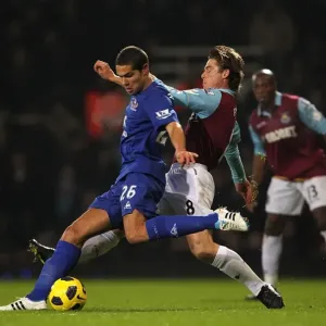 Battle for the Ball: Rodwell vs Parker - Everton vs West Ham United, Premier League (December 2010) Battle for the Ball: Rodwell vs Parker - Everton vs West Ham United, Premier League (December 2010)