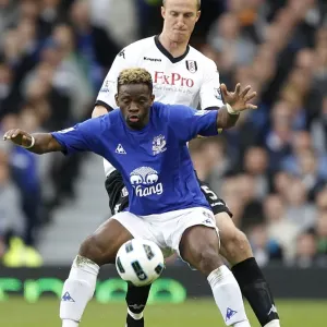 Battle for the Ball: Saha vs. Hangeland - Everton vs. Fulham, Premier League (2011) Battle for the Ball: Saha vs. Hangeland - Everton vs. Fulham, Premier League (2011)