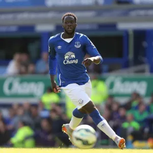 Battle at Goodison Park: Romelu Lukaku's Determined Performance Against Tottenham Hotspur Battle at Goodison Park: Romelu Lukaku's Determined Performance Against Tottenham Hotspur