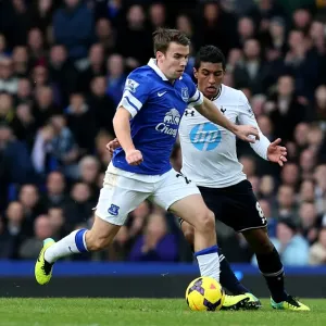 Battle at Goodison Park: A Tactical Stalemate - Seamus Coleman vs. Paulinho (Everton 0-0 Tottenham Hotspur, November 2013) Battle at Goodison Park: A Tactical Stalemate - Seamus Coleman vs. Paulinho (Everton 0-0 Tottenham Hotspur, November 2013)