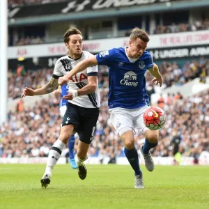 Battle at White Hart Lane: Mason vs. Coleman - Premier League Showdown between Tottenham's Ryan Mason and Everton's Seamus Coleman