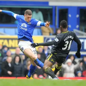 Battling for FA Cup Supremacy: Ross Barkley vs. Maynor Figueroa (Everton vs. Wigan Athletic, Quarterfinals, Goodison Park, 09-03-2013)
