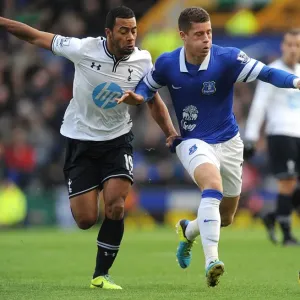 Battling Midfielders: A Stalemate Between Ross Barkley and Mousa Dembele at Goodison Park Battling Midfielders: A Stalemate Between Ross Barkley and Mousa Dembele at Goodison Park