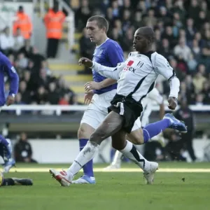 Boa Morte vs. Howard: A Football Battle at Fulham vs. Everton, April 11, 2006 Boa Morte vs. Howard: A Football Battle at Fulham vs. Everton, April 11, 2006