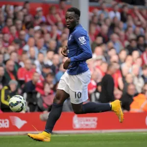 Clash at Anfield: Romelu Lukaku's Determined Battle Clash at Anfield: Romelu Lukaku's Determined Battle