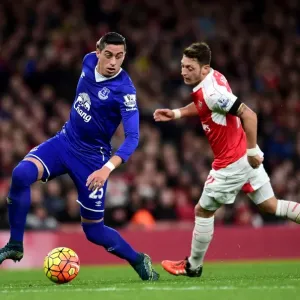 Clash at the Emirates: Funes Mori vs. Ozil - Arsenal vs. Everton, Premier League Showdown