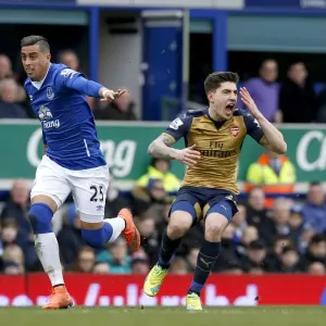 Clash at Goodison Park: Everton's Funes Mori vs. Arsenal's Bellerin Clash at Goodison Park: Everton's Funes Mori vs. Arsenal's Bellerin