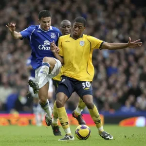 Clash of the Titans: Tim Cahill vs. Ryan Donk - Everton vs. West Bromwich Albion, Barclays Premier League (Feb. 28, 2009) Clash of the Titans: Tim Cahill vs. Ryan Donk - Everton vs. West Bromwich Albion, Barclays Premier League (Feb. 28, 2009)