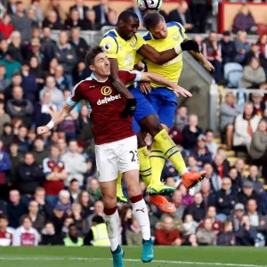 Clash at Turf Moor: Jagielka and Bolasie Battle Ward for Ball Control in Everton vs Burnley Premier League Encounter Clash at Turf Moor: Jagielka and Bolasie Battle Ward for Ball Control in Everton vs Burnley Premier League Encounter