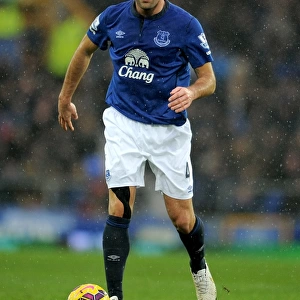 Darron Gibson in Action for Everton vs Leicester City at Goodison Park - Barclays Premier League