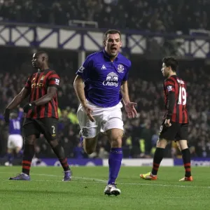 Darron Gibson's Stunner: Everton's First Goal Against Manchester City (31 January 2012, Everton v Manchester City, Barclays Premier League) Darron Gibson's Stunner: Everton's First Goal Against Manchester City (31 January 2012, Everton v Manchester City, Barclays Premier League)